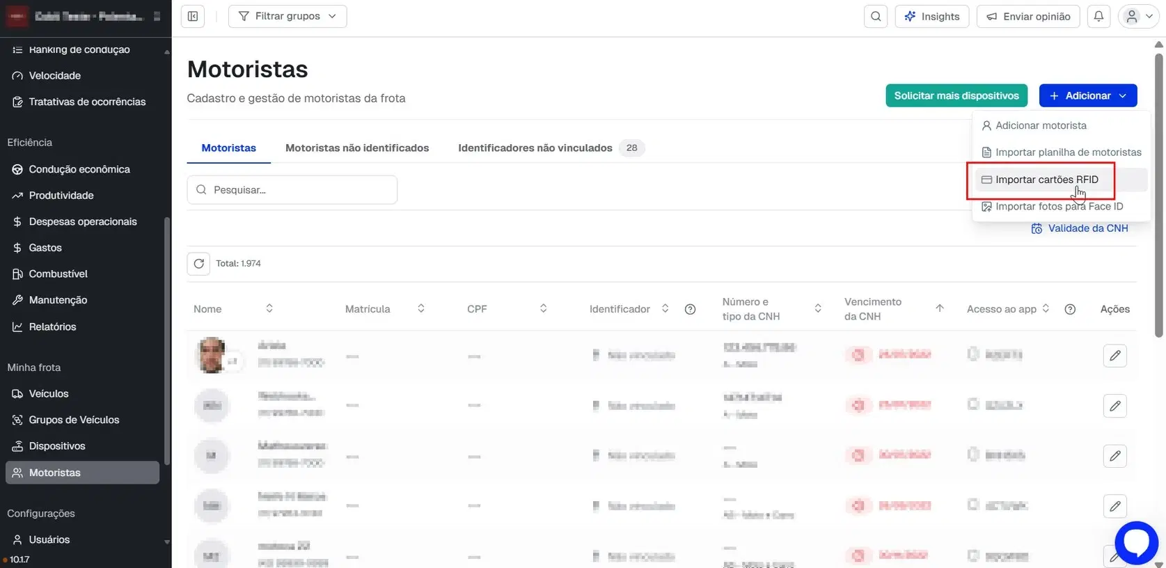 Menu Adicionar aberto com a opção de importar cartões RFID em destaque
