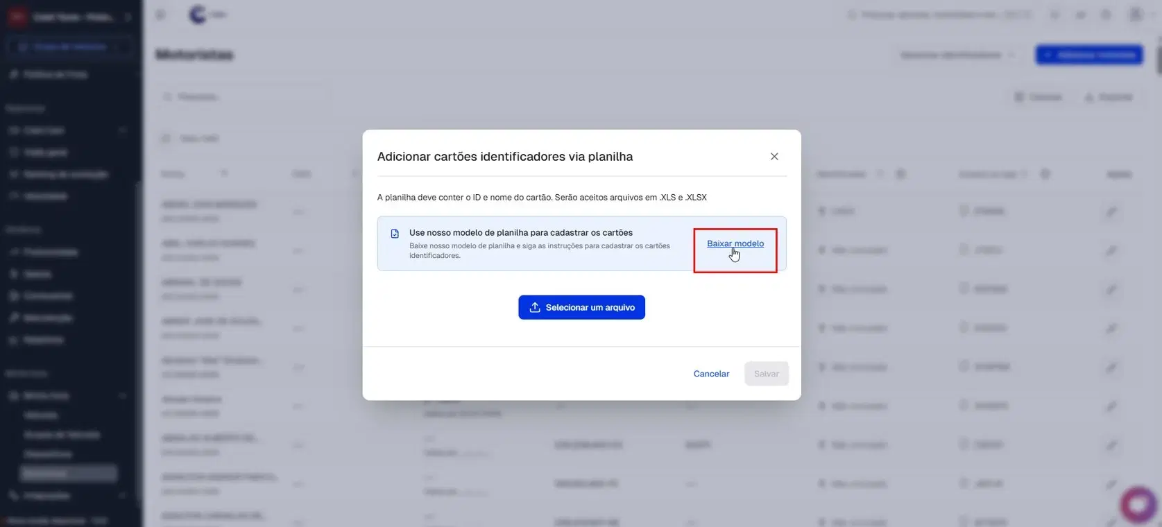 Tela de adicionar cartões identificadores via planilha com o botão Baixar modelo em destaque